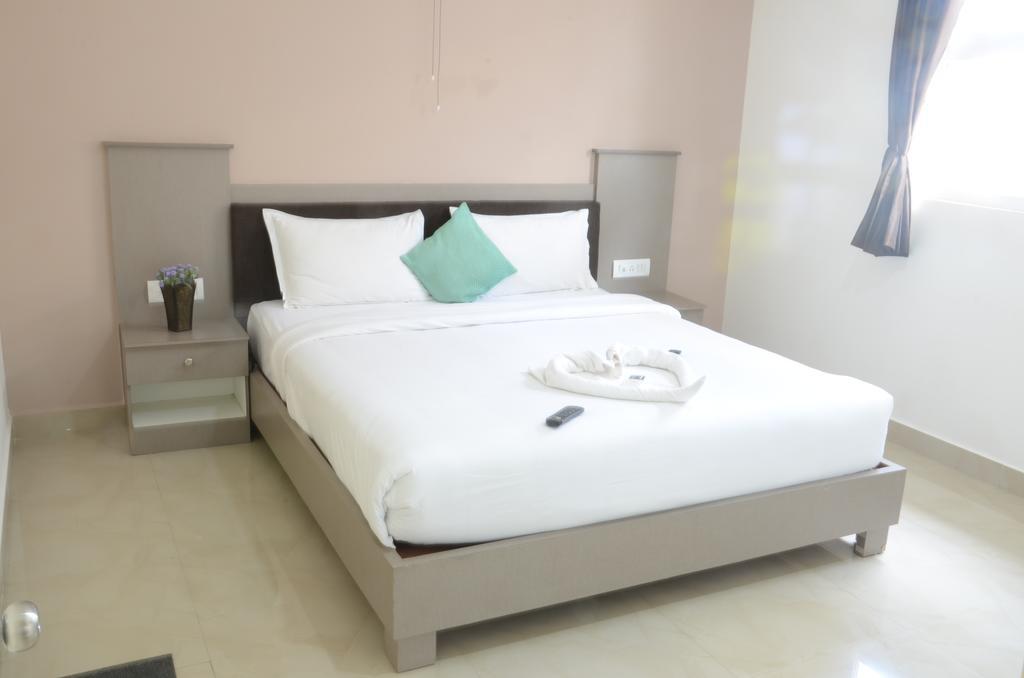 Oyo 4290 Silicon Suits Bangalore Dış mekan fotoğraf